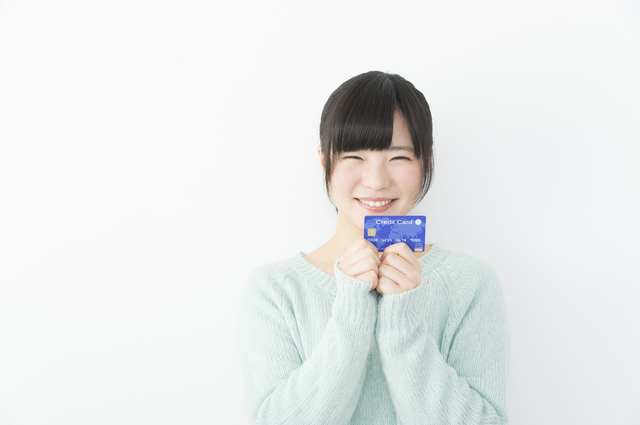 食料日や日用品を割引購入したい時のクレジットカードの選び方