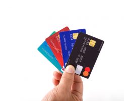 クレジットカードと電子マネーの違いは？どっちがお得？便利？