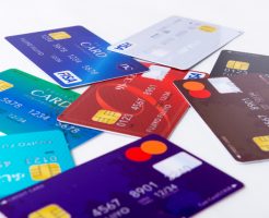 クレジットカードの有効期限とは？有効期限は何年？更新の手続きは？