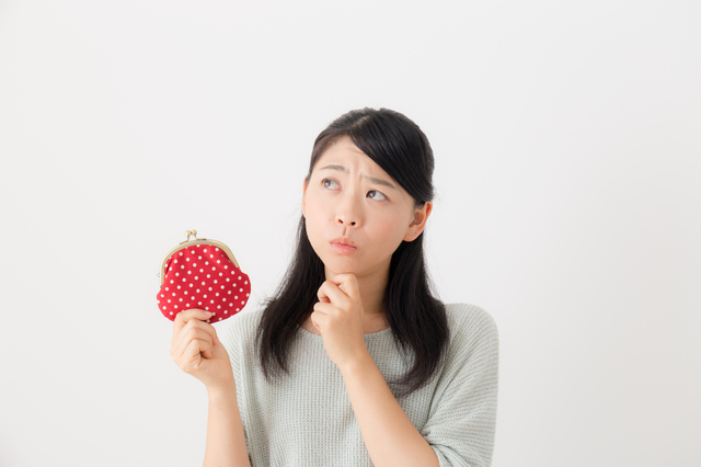 現金とクレジットカードはどっちがお得?損をするのはどっち?