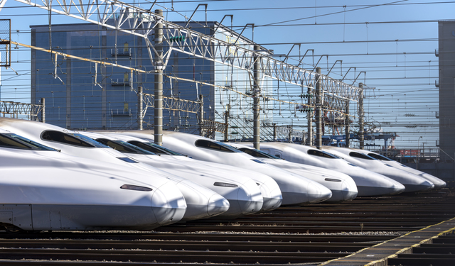 車内販売はクレジットカード使える?新幹線や特急列車で電子マネーの支払いは?