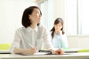 アコムは18歳～19歳の未成年者でも借りれる？