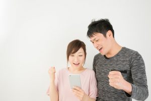 アコムは自営業でもフリーランスでもお金が借りれるカードローン