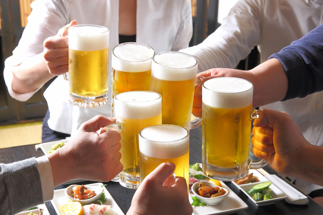 飲み会の幹事はお得?副業にできるほど儲かる幹事ビジネスの方法とは?